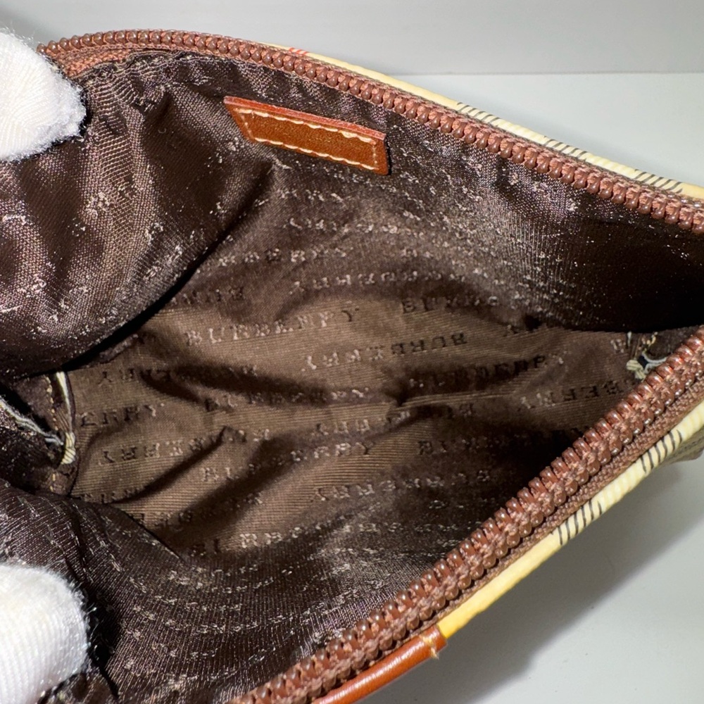 ❌❌SOLD❌❌BURBERRY] Burberry pouch Nova check PVC - Picture 5 of 7